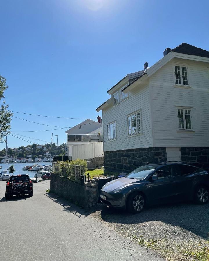 Fin Leilighet, Sentralt Og Sjonaert,Med Parkering Arendal Exterior foto